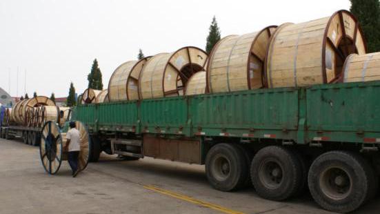 네 핵심 LV 전원 케이블 XLPE 격리되 강철 줄자는 전기 케이블 3을 강화했습니다